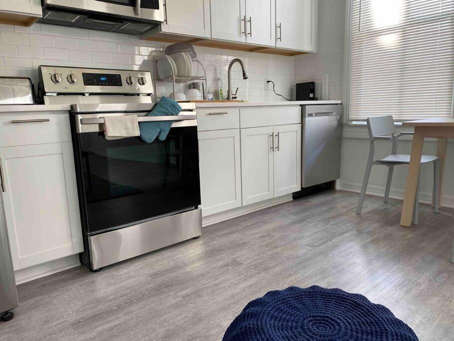Chic Bungalow Apartment Steps From Armature Works & Downtown Riverwalk 탬파 외부 사진
