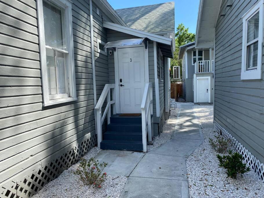 Chic Bungalow Apartment Steps From Armature Works & Downtown Riverwalk 탬파 외부 사진
